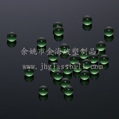 Esferas de vidro verde transparente com G100 Prime Soda Lime Customization