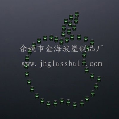 Esferas de vidro verde transparente com G100 Prime Soda Lime Customization
